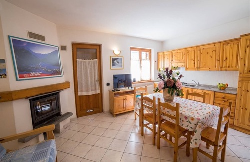 Antey-Saint-Andre Apartamento | Precioso Apartamento en Antey-Saint-André con Terraza