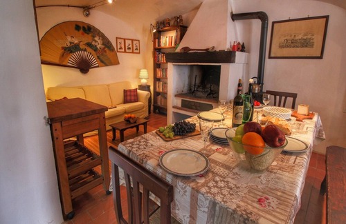 Casole d'Elsa Cabaña | Casa rural en la Toscana con vistas al lago