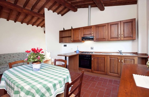 Greve in Chianti Casa | Belvilla by OYO Serene Apartment With Garden