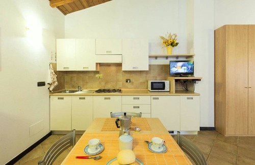Montebello di Mezzo Casa | Casa de Vacaciones en Bolano con Piscina