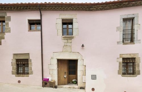 La Tallada d'Emporda Casa | Belvilla by OYO Pink House