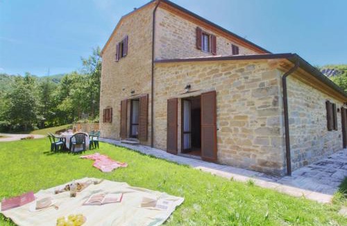 Apecchio Casa | Belvilla by OYO Rosa Gialla