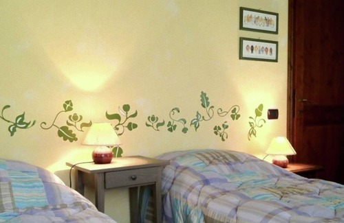 San Severino Marche Villa | Elegante Villa en Palazzata con Vistas al Campo