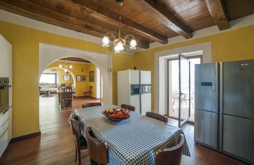 Vibonati Casa | Casa de vacaciones de buen gusto en Vibonati con piscina privada