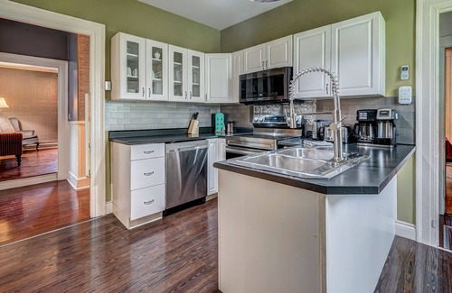 Carbonear Casa | Bemister's Manor