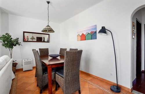 Lagoa e Carvoeiro Apartamento | Benagil sea-view apartment Neptuno 4