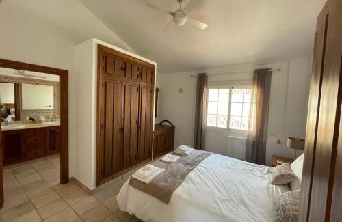 Benahavis Villa | Benahavis Village House sleeps 8