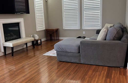 Benicia Condominio | Benicia Downtown Waterfront Living... Newly Furnished!!!
