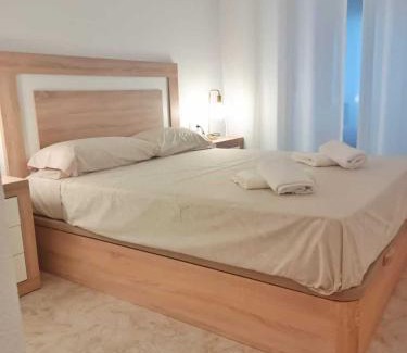 Benidorm Apartamento | Benidorm Carolina Beach & Pool
