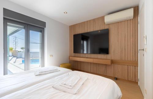 Costa de Benissa Villa | Benissa Retreat - Ultimate Comfort with Fire & BBQ