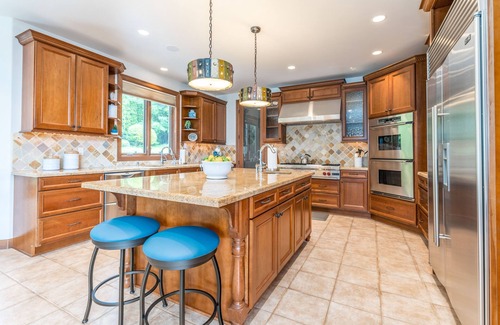 Manson Casa | Bennett Beach Estate Waterfront Hawaii in WA with 134' of white sandy beach!