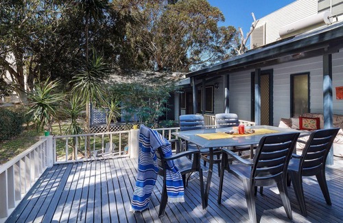 Hawks Nest Casa | Bennett's Beach Cottage