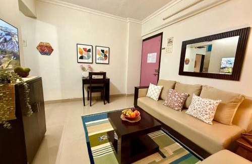 Pali Hill Apartamento | Benston 203, Off Carter Road, Bandra West by Connekt Homes