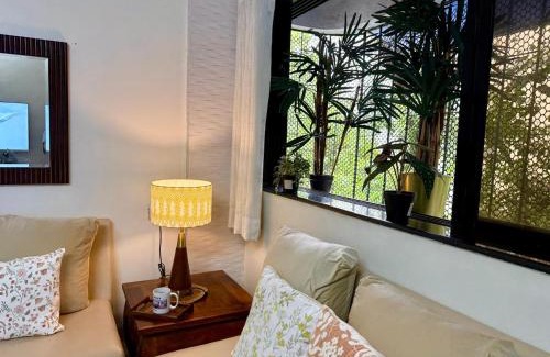 Pali Hill Apartamento | Benston 203, Off Carter Road, Bandra West by Connekt Homes