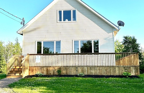 Botsford Cabaña | Bent Brook Beach House - Private, pet friendly, beach access, central location