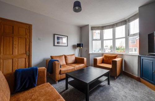 Crewe Casa | Bentley Terrace by YourStays, perfect for Bentley Motors!