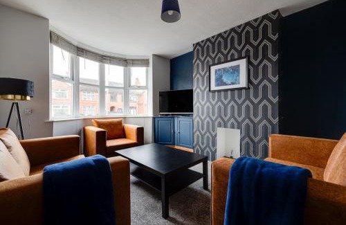 Crewe Casa | Bentley Terrace by YourStays, perfect for Bentley Motors!