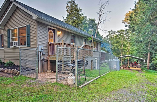 Benton Cabaña | Benton Cottage ~ 1 Mi to Ricketts Glen Trails