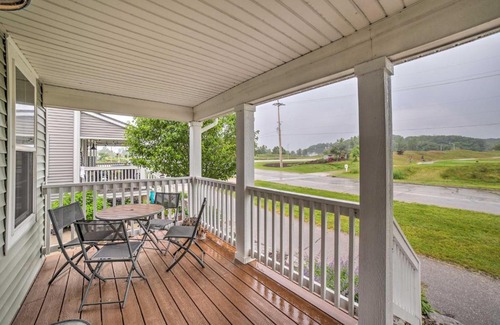 Benton Harbor Casa | Benton Harbor Townhome with Golf Course View!