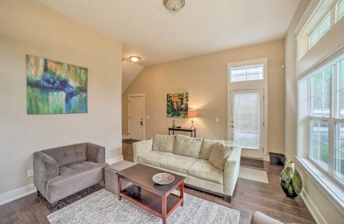 Benton Harbor Casa | Benton Harbor Townhome with Golf Course View!