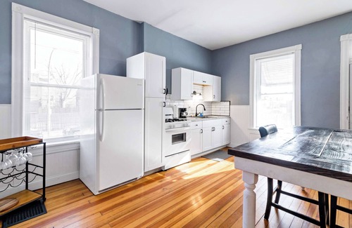 Benton Park Apartamento | Benton Park 1BR | Washer/Dryer, Fenced Backyard, Fast Wi-Fi, Pets OK