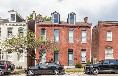 Benton Park Casa | Benton Park Historic Townhome.
