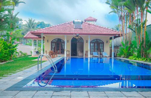 Darga Town Villa | Bentota River Villa