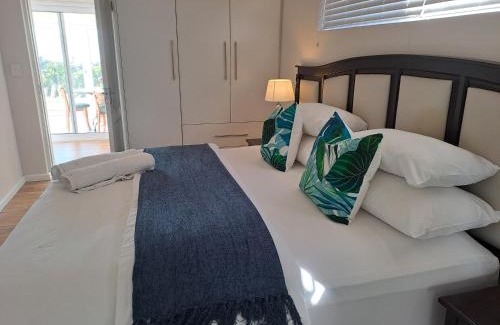 Plettenberg Bay Apartamento | Berg n Sea Self Catering