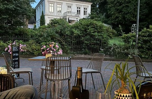 Worpswede Cama Y Desayuno | BERG & TAL - MiniBoutiqueHotel und appetitlich Manufaktur