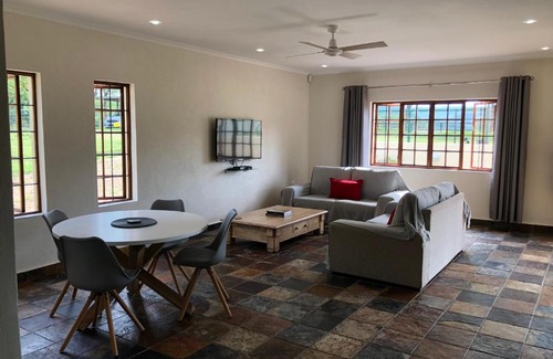 Hazyview Casa | Bergdale Cottages