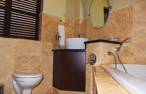 Outeniqua Strand Complejo | BergWood Inn