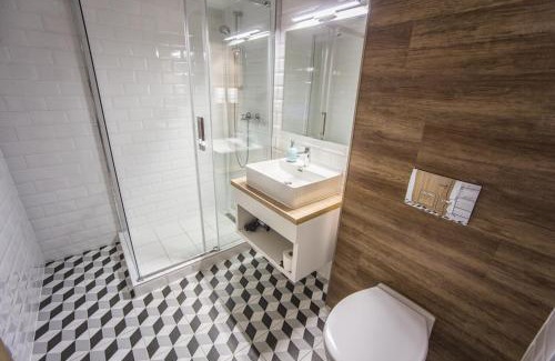 Sarvar Apartamento | Berill Suites