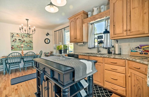 Berkeley Springs Casa | Berkeley Springs Vacation Home w/ Fire Pit!