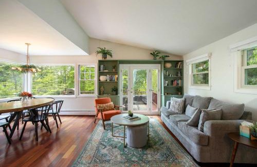 Great Barrington Casa | Berkshire Vacation Rentals: Great Barrington Walkable To Lake And Town
