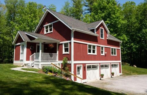 New Marlborough Casa | Berkshire Vacation Rentals: Peaceful Post and Beam Loft Sleeps 9