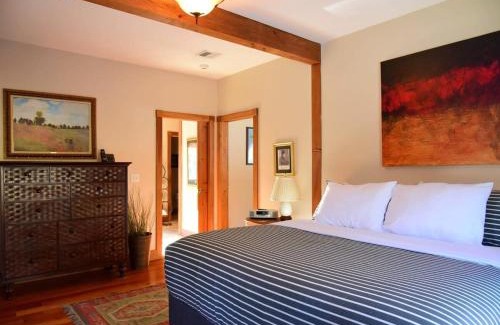 New Marlborough Casa | Berkshire Vacation Rentals: Peaceful Post and Beam Loft Sleeps 9