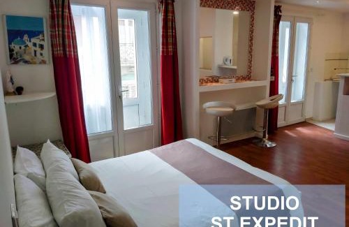 Lourdes Hotel | Bernadette' Cosy Flat - 3 minutes walk main door to sanctuary entrance- Old Town - Bernadette de Soubirous's neighborhood