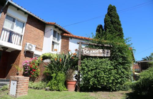 Ezeiza Cama Y Desayuno | Bernie's Bed & Breakfast , A 3 KILOMETROS DEL AEROP EZEIZA, VAN ,IN-OUT, FREE EZEIZA AIRPORT