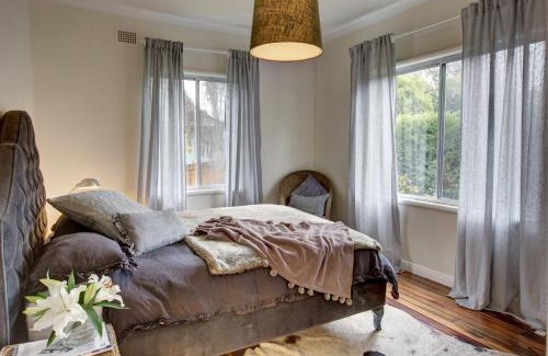 Berrima Casa | Berrima Cottage, walk to village, open fire