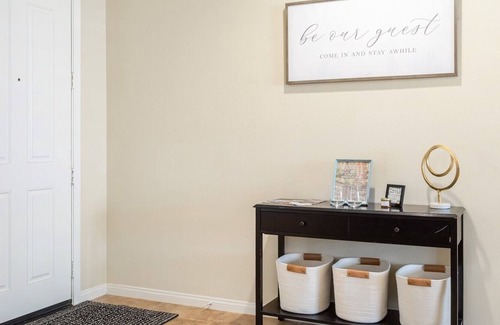 Temecula Casa | Berry Cabernet - Beautiful Home in Winchester