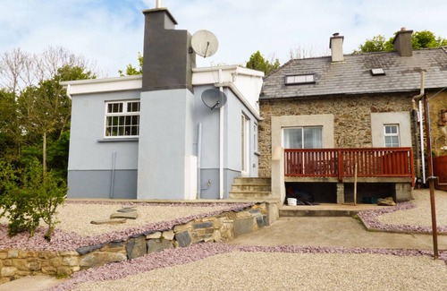 Enniscorthy Cabaña | BERRYLANE, pet friendly in Enniscorthy, County Wexford