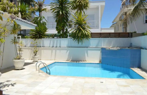 Vista Linda Casa | BERTIOGA BEAUTIFUL BEACH HOUSE HANGA ROA GATED COMMUNITY ON THE NORTH COAST