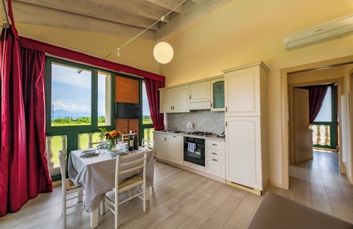 San Benedetto di Lugana Casa | Bertoletta Village Apartments