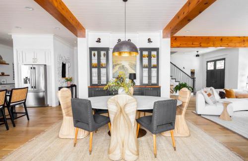 Downtown Casa | Beryl West 3br Bentonville Artful Pet-friendly