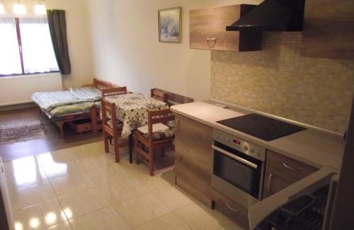 Sarvar Apartamento | Besenyei Apartman