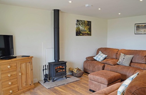 Axbridge Chalet De Esquí | 3 bedroom accommodation in Chapel Allerton