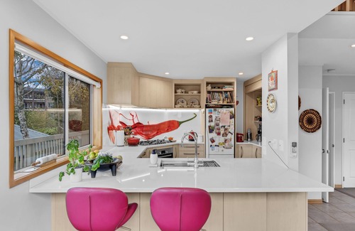Greenlane - Ellerslie Casa | Bespoke Stays - Breath of Style