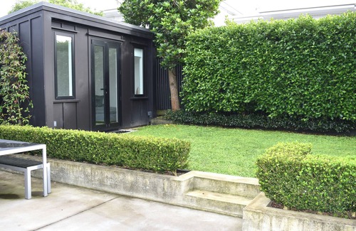 Devonport Casa | Bespoke Stays - Owens Road Villa