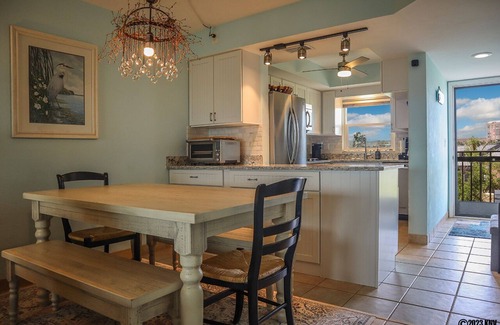 South Island Condominio | BEST BARGAIN ON THE ISLAND! 2B/2B VACATION CONDO W/ POOL! WALK TO BEACH!