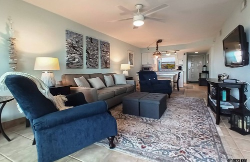 South Island Condominio | BEST BARGAIN ON THE ISLAND! 2B/2B VACATION CONDO W/ POOL! WALK TO BEACH!